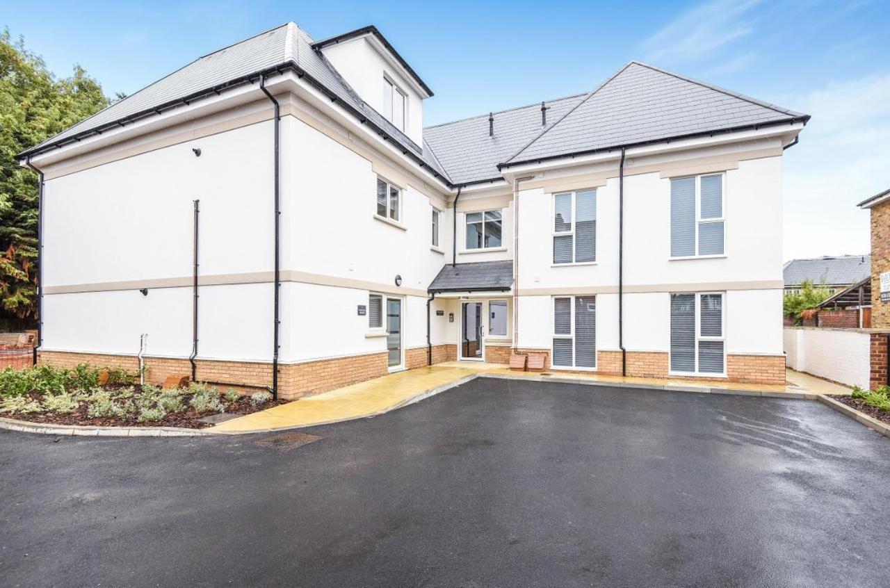 Magna House Διαμέρισμα Egham Εξωτερικό φωτογραφία